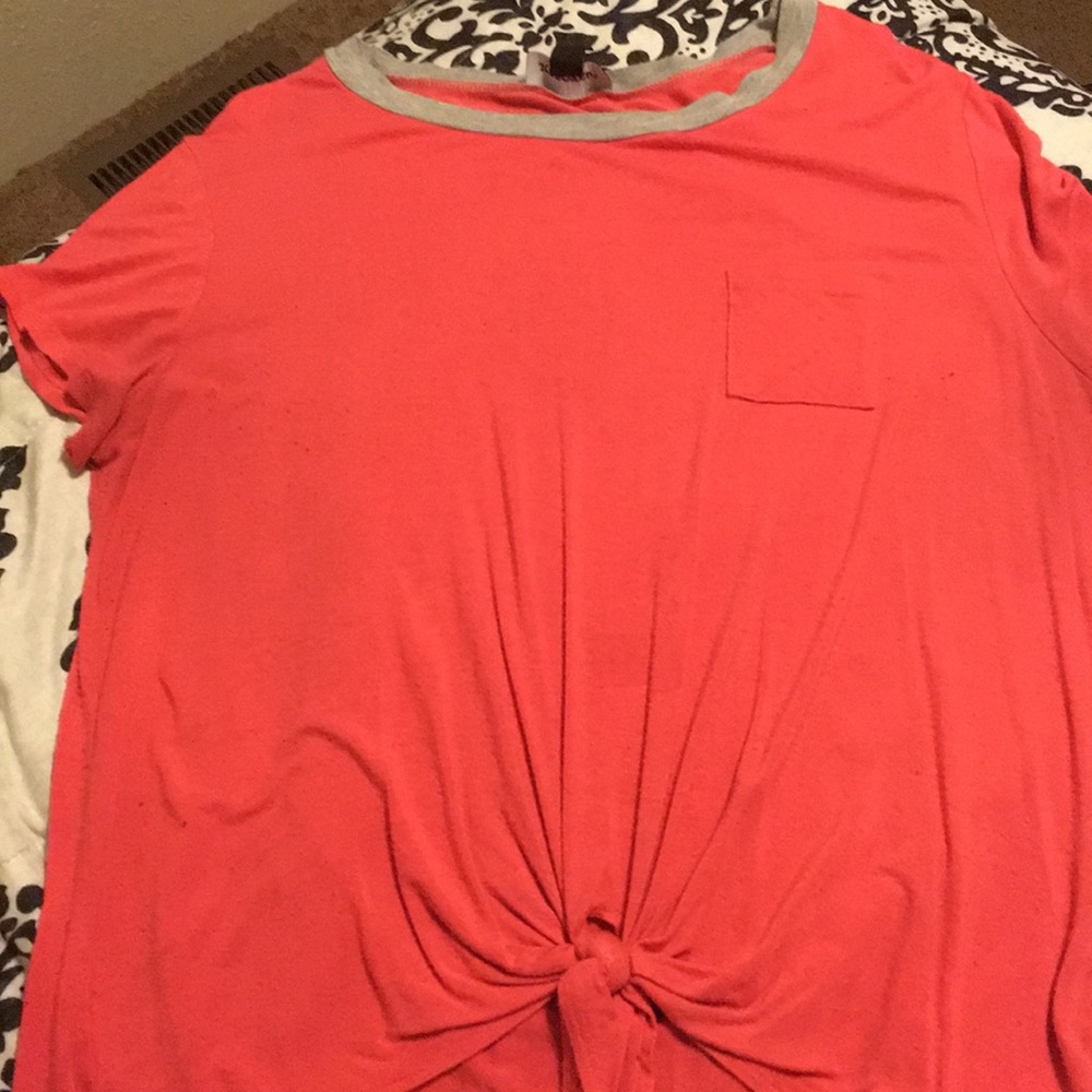 Knotted Pink Tee